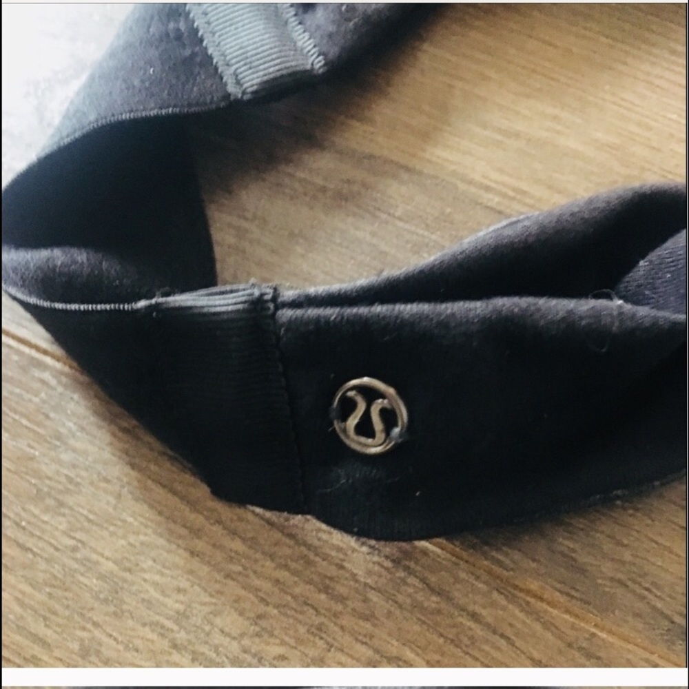 Lululemon headband!